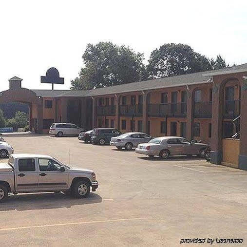 Garden Inn&suites Hotel 2*